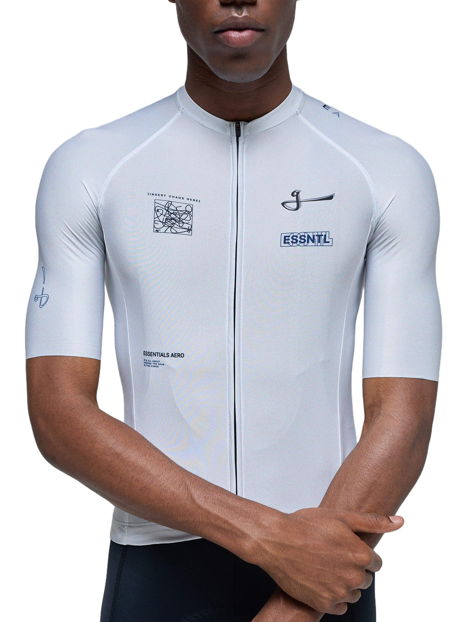 Male cyclist showcasing a Givelo chaos grey jersey, tailored for comfort with moisture-wicking and UV protection.