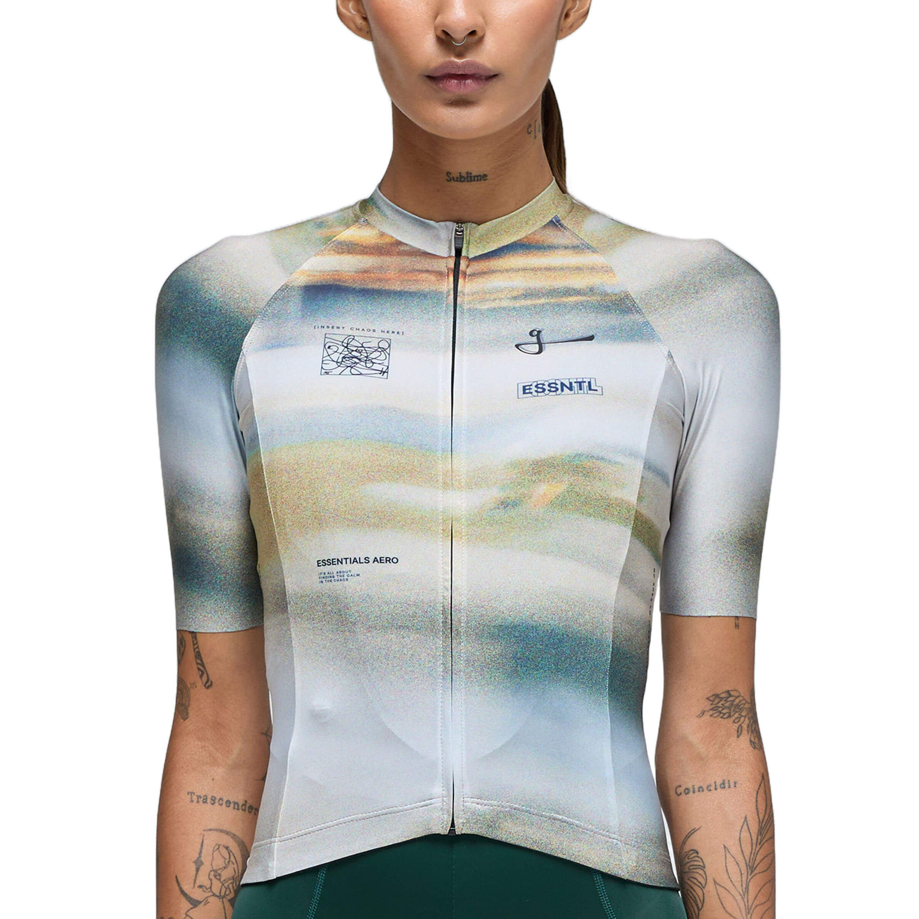Front view of the Givelo Essentials Chaos jersey in grey with an abstract design, on a cyclist.