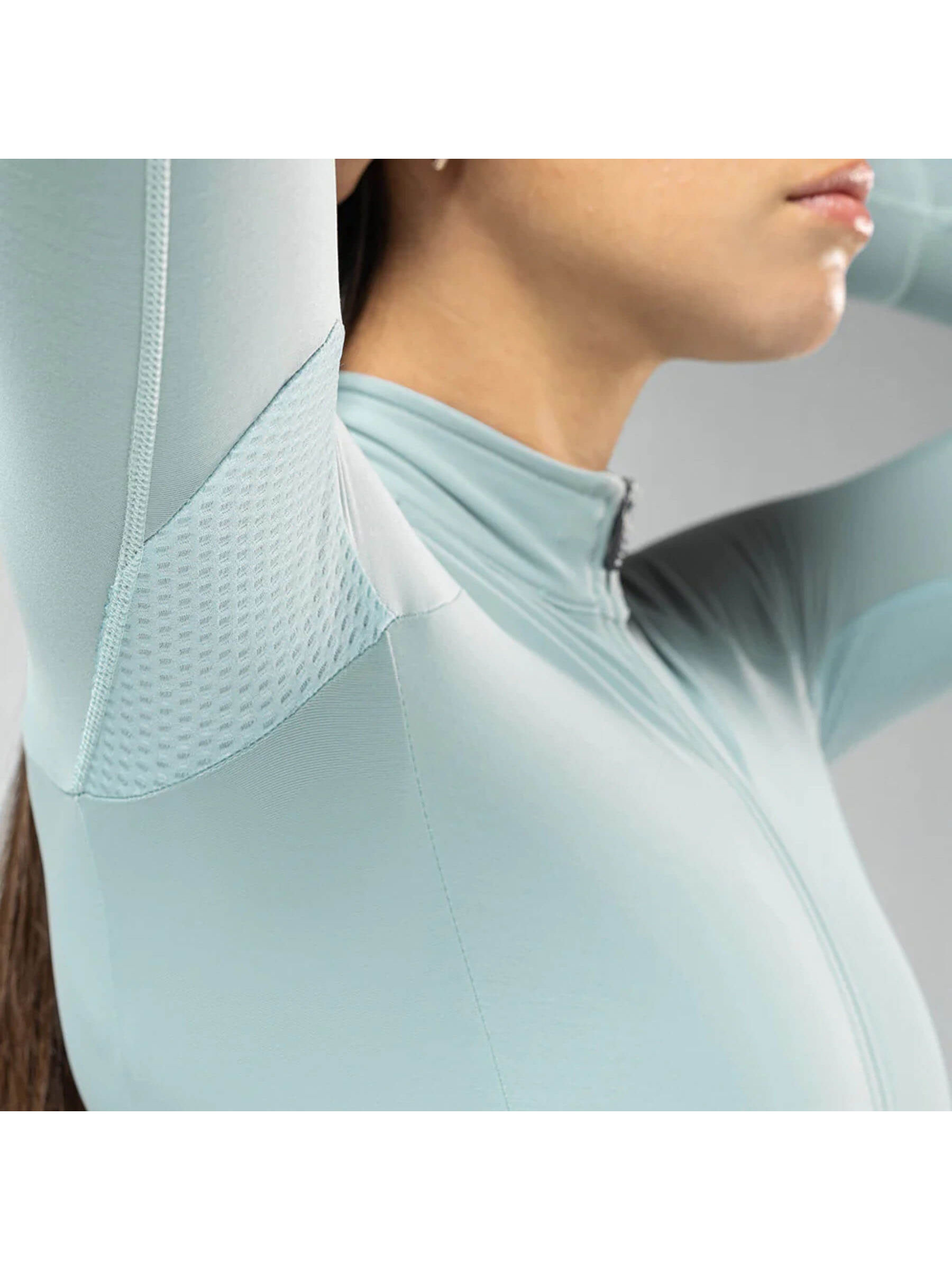 Close-up on the laser-cut cuffs and textured fabric of the GOBIK Pacer jersey ensuring a comfortable fit.